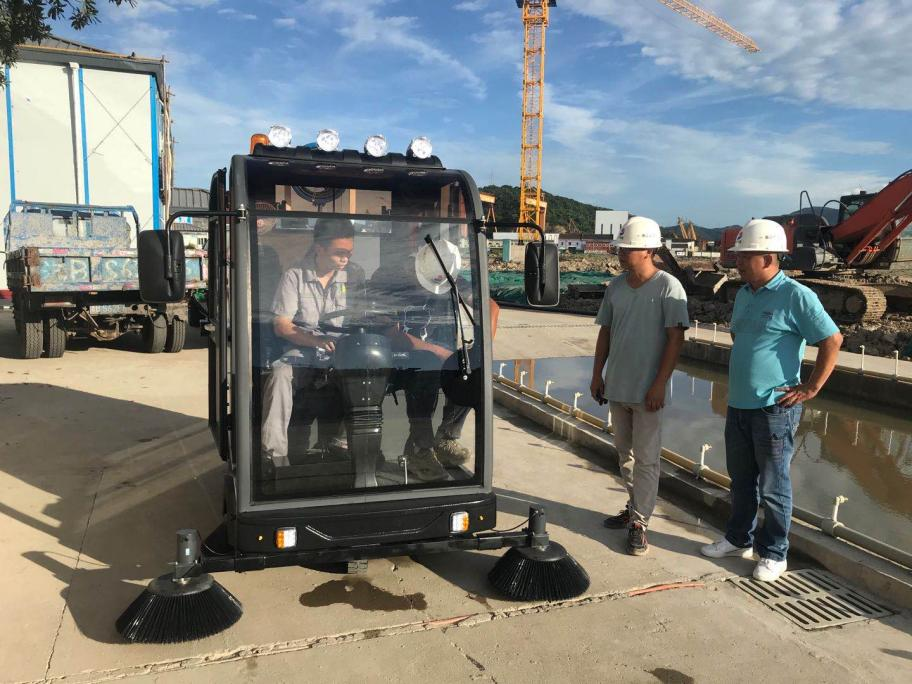 五家渠龙泉市清扫车